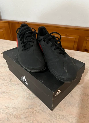 Adidas Deportivo nero rosso 42, marke: adidas, zustand: Sehr gut, größe: 42, 15,00 €, 16,45 € inklusive Vinted-Käuferschutz