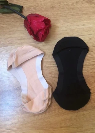 Lot de deux chaussettes invisibles échancrées / Lote de dos calcetines invisibles Calzedonia, marque: Calzedonia, état: Neuf sans étiquette, taille: S | 35–38, 4,00 €, 4,90 € Protection acheteurs incluse