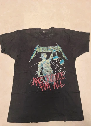 Metallica Vintage T-Shirt – Damaged Justice Europe Tour 1988 – Lady Justice – Single Stitch, marke: Vintage Dressing, zustand: Sehr gut, größe: L, 499,99 €, 525,69 € inklusive Vinted-Käuferschutz