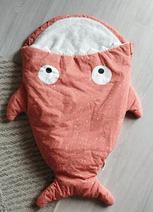 Nid d'ange requin, brand: Baby Bites, condition: New without tags, size: 3-6 months / 62 cm, €20.00, €21.70 includes Buyer Protection