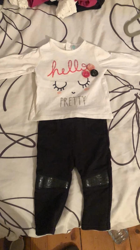 Ensemble pantalon teeshirt manches longues