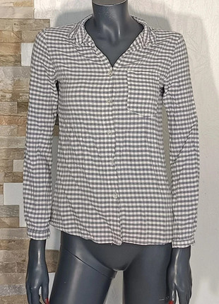 Jolie chemise en viscose Johanna Paris, marque: Johanna, état: Bon état, taille: S / 36 / 8, 6,00 €, 7,00 € Protection acheteurs (Pro) incluse