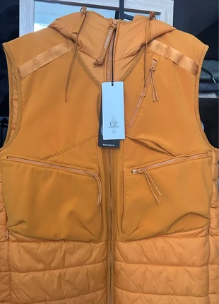 🔥 Doudoune sans manches C.P. Company – Neuve – Pièce rare 🔥, brand: C.P. Company, condition: New with tags, size: M / 38 / 10, €380.00, €399.70 includes Buyer Protection