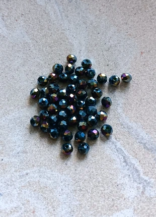 Fil de perles rondelles à facettes bleu nuit reflets multicolores 4x3 mm - PBLE4-2, staat: Nieuw met prijskaartje, € 1,30, € 2,07 inclusief Kopersbescherming Pro