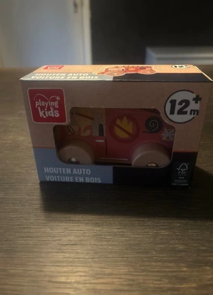 NIEUW houten auto playing kids, merk: Playing Kids, staat: Nieuw met prijskaartje, maat: 12-18 maanden / 80 cm, € 4,00, € 4,90 inclusief Kopersbescherming