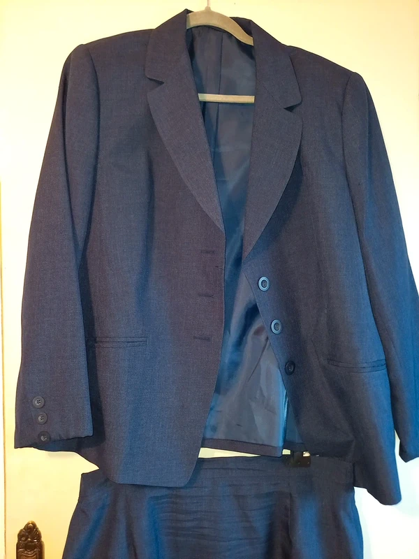 Jupe tailleur - photo numéro 3