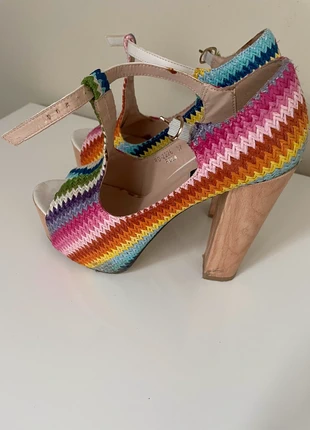 Scarpe colorate , état: Très bon état, taille: 37, 5,00 €, 5,95 € Protection acheteurs incluse