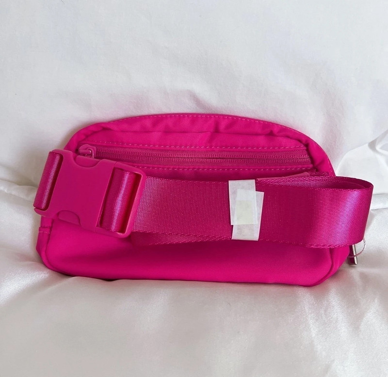 Lululemon Everywhere Belt Bag 1L Sonic Pink Brand new with tags!! 3