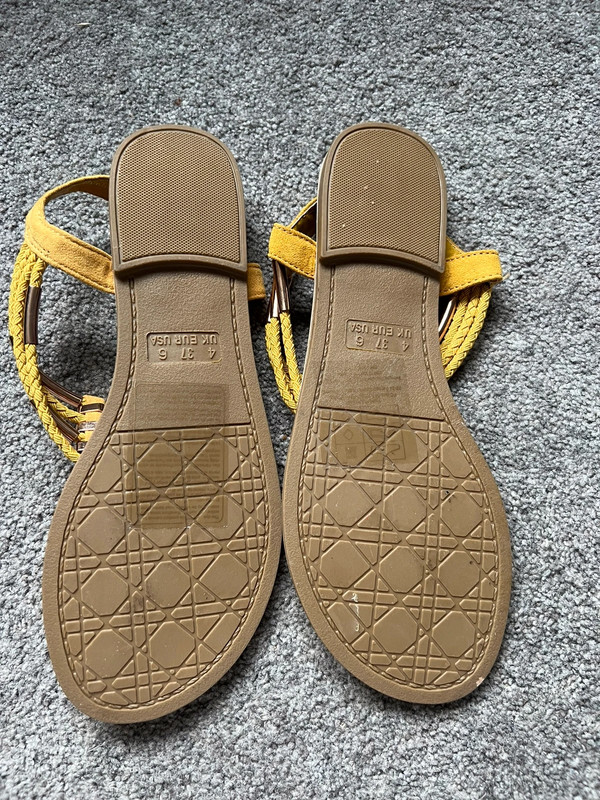 Primark yellow sandals discount