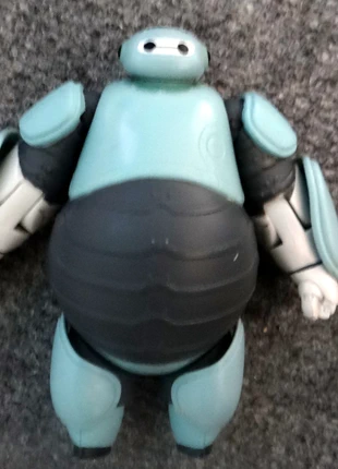 Figurine Baymax Disney Bandaï Les nouveaux héros Big Hero 6, marque: Bandai, état: Bon état, taille: 6 ans / 116 cm, 10,00 €, 11,20 € Protection acheteurs incluse