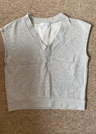 mango vest jumper, brand: Mango, condition: Very good, size: S / 8, £4.50, £5.43 includes Buyer Protection