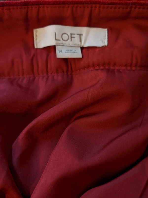 Burgundy corduroy skirt from loft with zipper 5