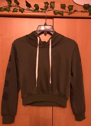 Crop top trui , estado: Novo sem etiquetas, tamanho: XS / 34 / 6, €5.00, €5.95 inclui Proteção do Comprador