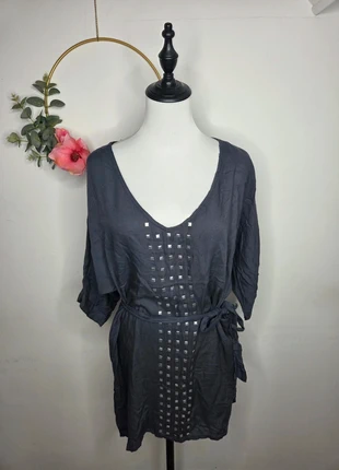 Tunique blouse femme Stradivarius clous métallique ceintures bleu nuit taille L, brand: Stradivarius, condition: Very good, size: L / 40 / 12, €3.00, €3.85 includes Buyer Protection