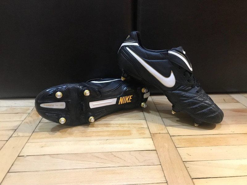 Nike deals tiempo sizing