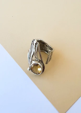 Handcrafted unique shape sterling silver artisan ring with citrine adjustable size, marque: Local, état: Neuf sans étiquette, taille: Ajustable, 109,90 €, 116,10 € Protection acheteurs incluse