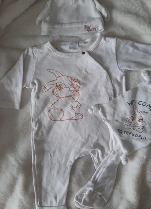 Coffret naissance Miss Bunny (doudou, pyjama, bonnet) 🌺 Noël 🎅 , merk: Looney Tunes, staat: Nieuw zonder prijskaartje, maat: Tot 1 maand / 50 cm, € 9,99, € 11,19 inclusief Kopersbescherming