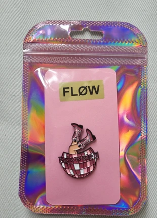 Pin Taylor Swift Bejeweled, marque: Flow, état: Neuf sans étiquette, 3,50 €, 4,38 € Protection acheteurs incluse