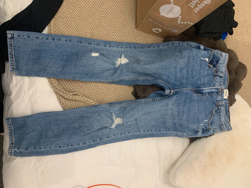 Jeans only 1