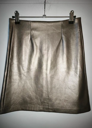 Jupe métallisée Oraije XS – look soirée, fêtes, ou sortie stylée, merk: Oraije, staat: Heel goed, maat: XS / 34 / 6, € 20,00, € 21,70 inclusief Kopersbescherming