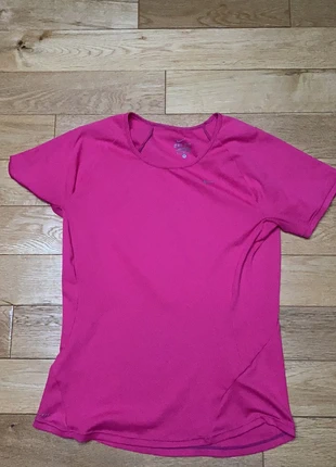 T-shirt sport dri fit S, marke: Nike, zustand: Sehr gut, größe: S / 36 / 8, 5,00 €, 5,95 € inklusive Vinted-Käuferschutz