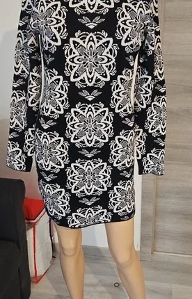 Robe ,long pull, tunique hivers, staat: Heel goed, maat: M / 38 / 10, € 8,00, € 9,10 inclusief Kopersbescherming