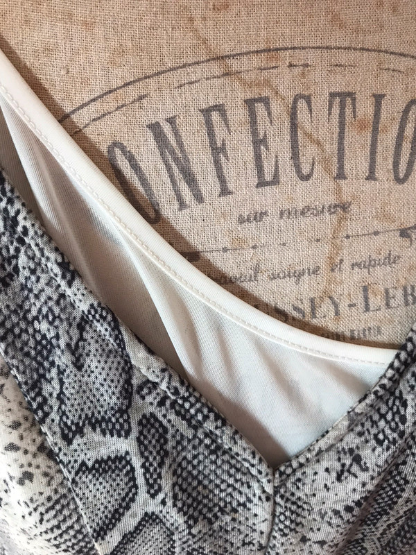 Robe ete serpent python Mango Vinted