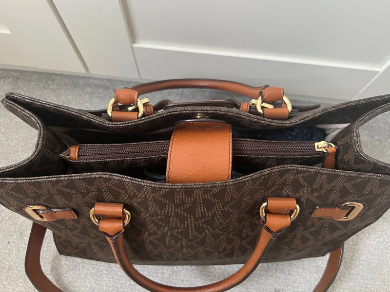 Michael Kors brown logo bag Hamilton Handbag Satchel Bag Shoulder bag cross body tote bag Vinted