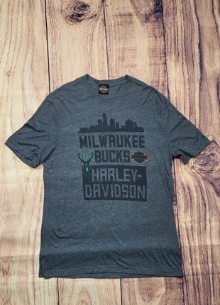 Harley-Davidson Milwaukee Bucks T-Shirt NBA Biker Graphic Dark Grey Vintage Fit, marca: Harley Davidson, estado: Muy bueno, tamaño: Talla única, 20,00 €, 21,70 € Protección al comprador incluida