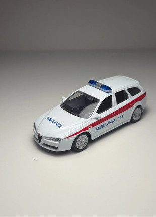 Mondo Motors - Alfa Romeo 159 Ambulanza - Schaal 1:43, merk: Mondo Motors, staat: Heel goed, maat: Universeel, 6,00 €, 7,00 € inclusief Kopersbescherming Pro