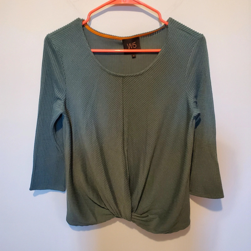 Nice 3/4 green blose sz M.  50%0ff. 2