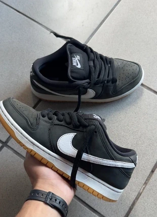 Scarpe Nike SB Dunk low pro “black Gum”, marke: Nike, zustand: Sehr gut, größe: 39, 55,00 €, 58,45 € inklusive Vinted-Käuferschutz