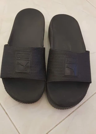 Ciabatte mare, marque: Puma, état: Bon état, taille: 38, 8,00 €, 9,10 € Protection acheteurs incluse