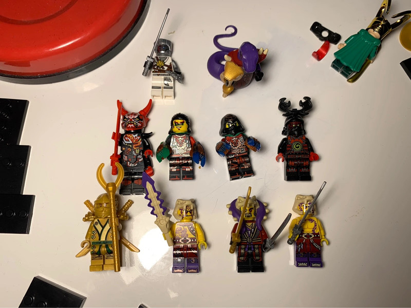 Lot figurines lego ninjago tres rare