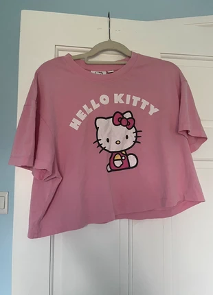 Pink Hello Kitty Crop Tshirt, brand: Hello Kitty, condition: Very good, size: L / 40 / 12, €5.00, €5.95 includes Buyer Protection