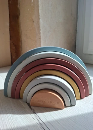 Arc-en-ciel à empiler en bois - Little Dutch, brand: Little Dutch, condizioni: Discrete, taglia: 18-24 mesi / 86 cm, €5.00, €5.95 include la Protezione acquisti