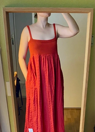 Robe rouge longue en maille et broderie anglaise à bretelles fines, marca: ASOS Design, estado: Novo com etiquetas, tamanho: L / 40 / 12, €23.00, €24.85 inclui Proteção do Comprador