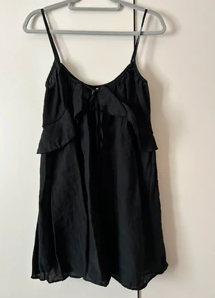 H&M Minikleid schwarz flowy, marque: H&M, état: Très bon état, taille: XS / 34 / 6, 10,00 €, 11,20 € Protection acheteurs incluse