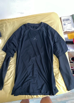 Longsleeve Jordan, brand: Jordan, condition: Very good, size: L, €22.00, €23.80 includes Buyer Protection