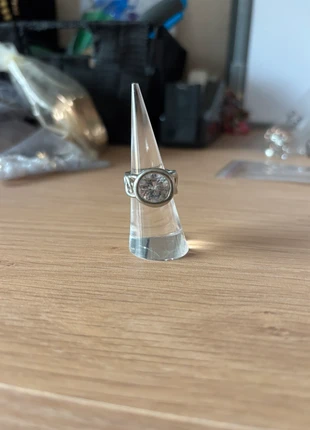 Grote ring, staat: Heel goed, maat: 50.6 mm / 16.1 mm Ø, € 2,00, € 2,80 inclusief Kopersbescherming