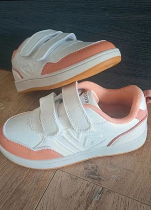 Baskets Liewood fille neuves 30, marque: Liewood, état: Neuf avec étiquette, taille: 30, 32,00 €, 34,30 € Protection acheteurs incluse