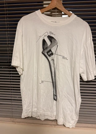 “Zara wit T-shirt met moersleutel print – maat XL – als nieuw”, marque: Zara, état: Très bon état, taille: XL, 6,50 €, 7,53 € Protection acheteurs incluse