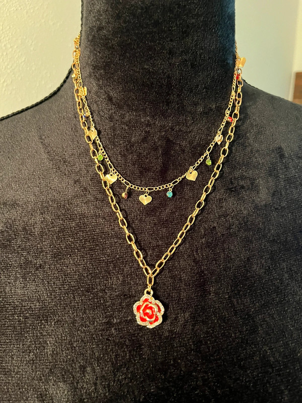 Pretty Rose & Gem Gold Necklace 1