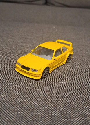 Obrázek k inzerátu: Bmw e36 m3 bburago skala 1/43