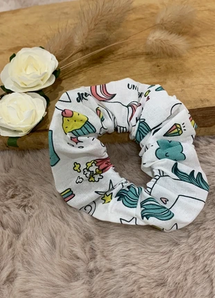 Chouchou motif licorne multicolore , marca: Fait Main, estado: Muy bueno, 4,00 €, 4,90 € Protección al comprador Pro incluida