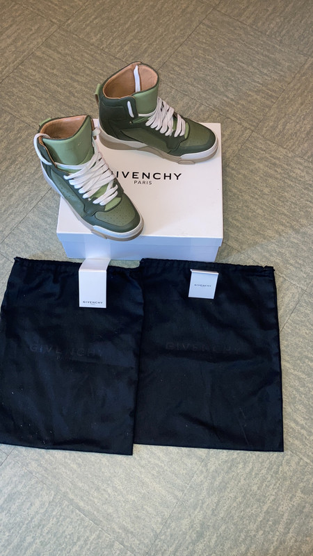 givenchy nano antigona bag item Sb roscoffShops Sneakers