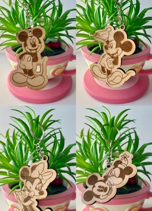Porte clé en bois Disney neuf, merk: Disney, staat: Nieuw met prijskaartje, € 3,00, € 3,85 inclusief Kopersbescherming