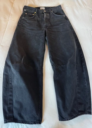 Barrel-Leg Denim Horseshoe von Citizens of Humanity, marque: Citizens of Humanity, état: Très bon état, taille: XS / 34 / 6, 170,00 €, 179,20 € Protection acheteurs incluse