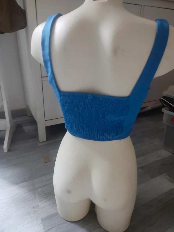 Top bleu - photo numéro 3