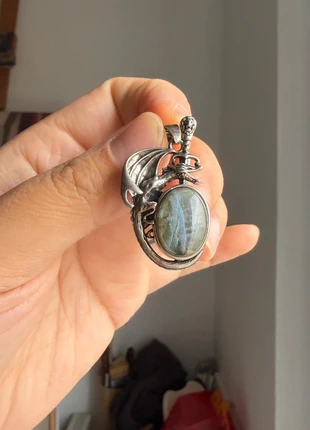 Labradorite dragon Pendant, état: Neuf sans étiquette, 10,00 €, 11,20 € Protection acheteurs (Pro) incluse